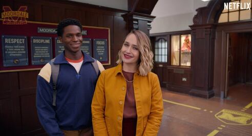 Nueva directora pone "orden" en el tráiler "Sex Education" temporada 3