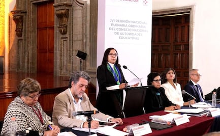 Responsabiliza la SEP a "gobiernos neoliberales" del rezago educativo