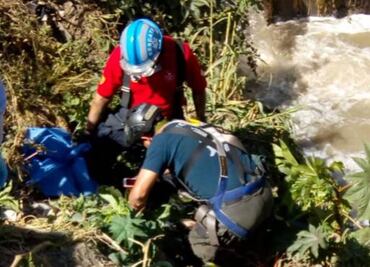 Fallece joven que cayó en canal de aguas negras en Atizapán de Zaragoza