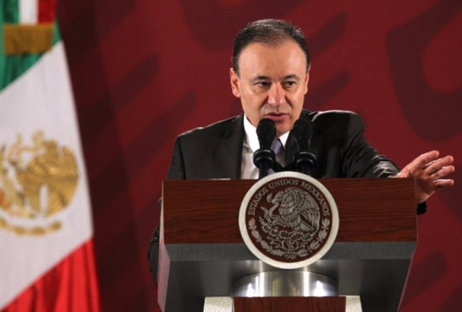 ¡Señor Durazo, no renuncie!