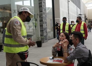 ¿Puede ponerse el cubrebocas por favor?: célula Covid-19 recorre calles de Ecatepec