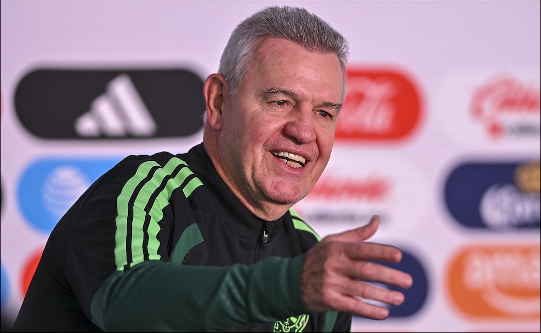 Javier Aguirre en conferencia de prensa FOTO: Imago7