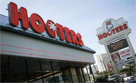 Posible quiebra de Hooters EU no afecta sucursales en México; afirman ser “una empresa independiente”