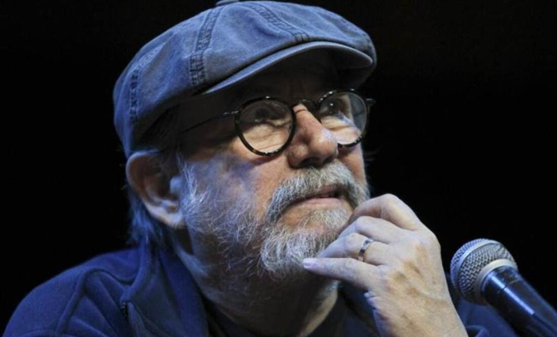 "Por todo espacio, por este tiempo" reúne crónicas escritas por Rivero e imágenes del cineasta y fotógrafo Alejandro Ramírez Anderson, que cuentan el itinerario de Rodríguez por barrios cubanos atravesados por conflictos sociales de diverso tipo: EFE