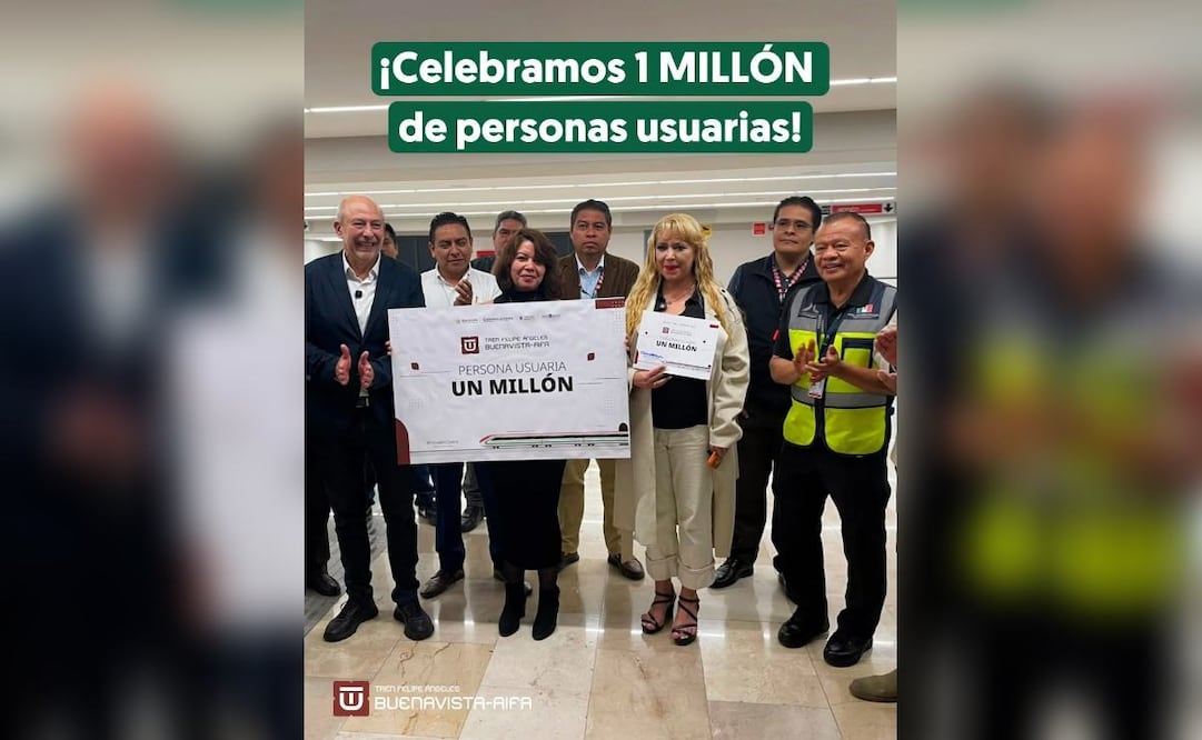 Lilia Orozco Godínez se convirtió en la usuaria 1 millón del Tren Felipe Ángeles . Foto: Especial.