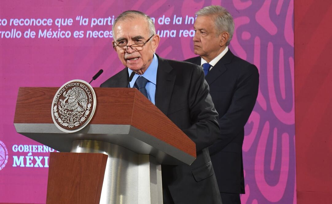 El exjefe de la Oficina de Presidencia en el gabinete del presidente Andrés Manuel López Obrador se pronunció por tener mejor capital humano y un regulador que vislumbre las oportunidades actuales para México. Foto: Archivo