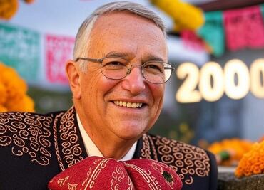 Salinas Pliego presume 2 millones de seguidores en X; pide propuestas para festejar logro