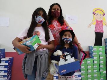 Tecámac entrega 70 mil pares de zapatos gratis a estudiantes