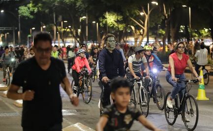 "Monstruos" regresan a la rodada ciclista en avenida Reforma