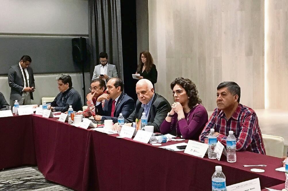 El 16 de junio un grupo de 89 priístas se reunieron y exigieron que el candidato presidencial no sea impuesto y, por el contrario, resulte de una consulta al priísmo (FRANCISCO RESÉNDIZ. EL UNIVERSAL)