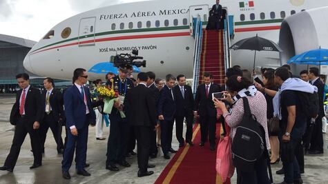 Peña Nieto llega a Vietnam para cumbre de APEC
