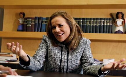 Zavala alista su partido político