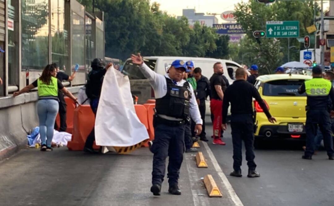 El carril confinado del metrobús en la estación Buenavista con dirección al sur fue acordonado. Foto: Gaspar Betancourt/El Universal