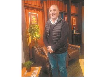 Se las ingenian para salir Al aire