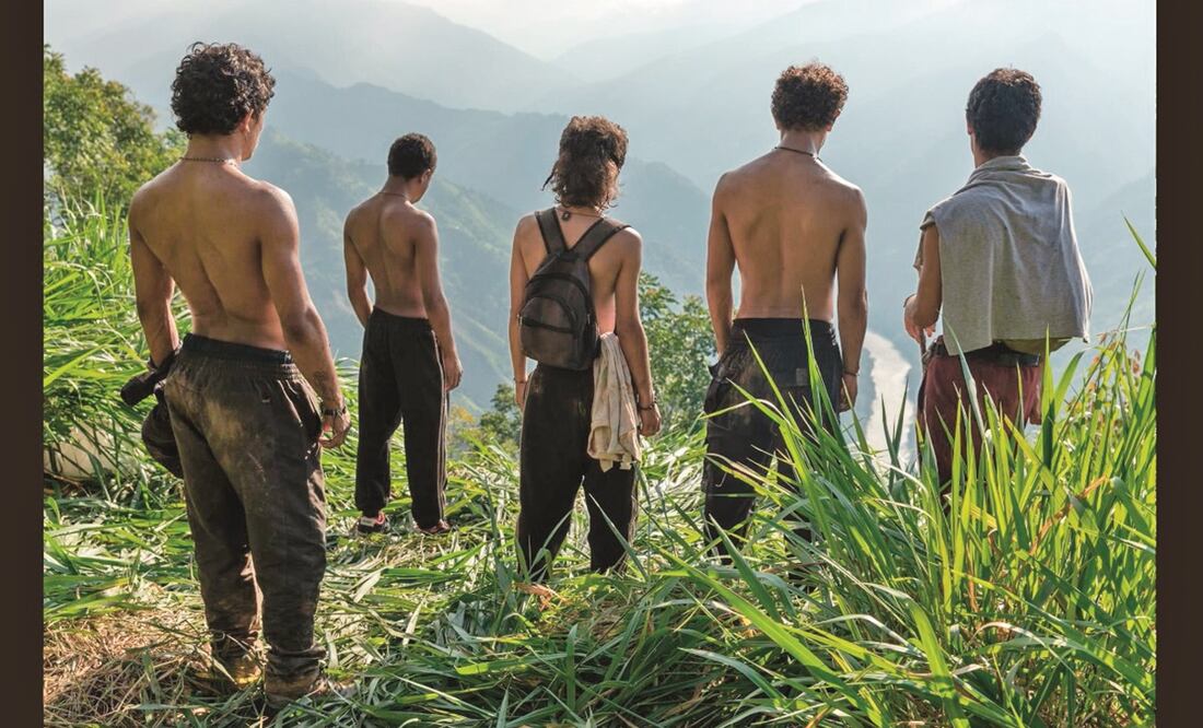 Cinco jóvenes se reconectan con sus raíces.