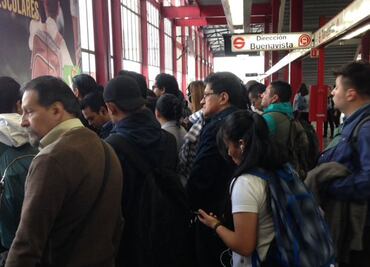 Registra Tren Suburbano retrasos