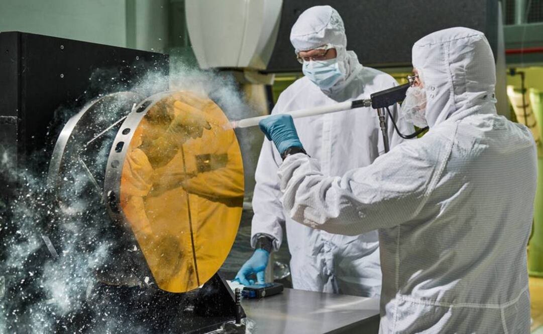 A principios de febrero la NASA terminó de instalar los 18 segmentos de su espejo primario. Foto: NASA