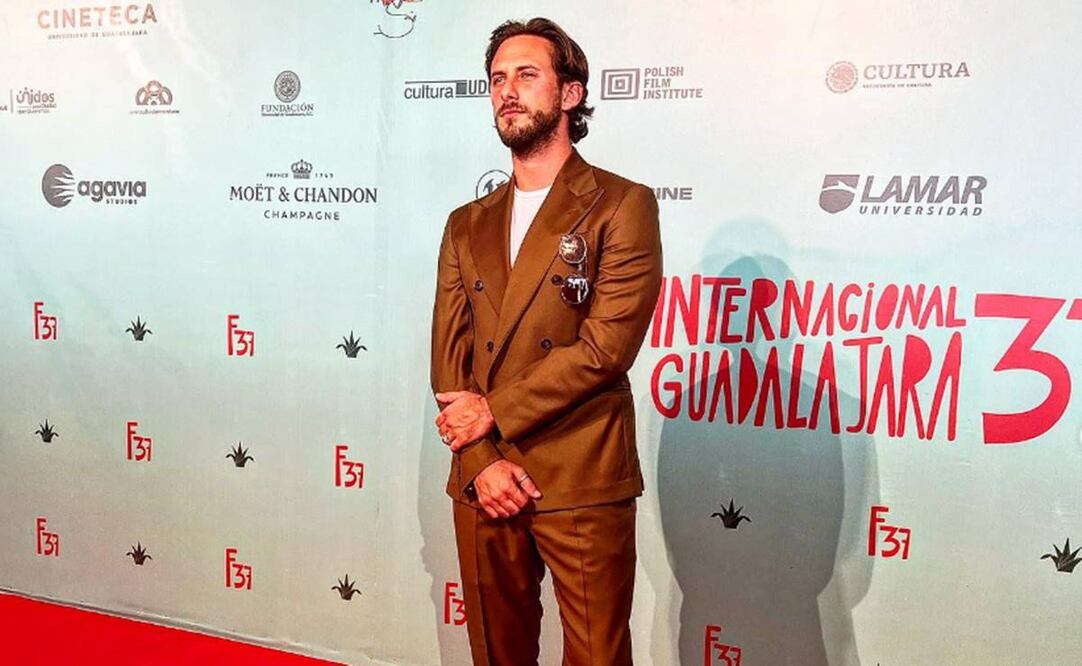 Instagram Sebastián Zurita.