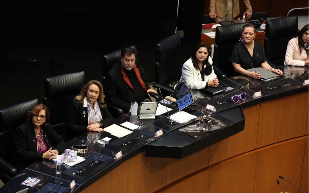 Sesión Solemne en el Senado por los 71 años del voto de las mujeres en México. Foto: Diego Simón Sánchez/EL UNIVERSAL