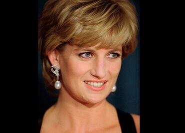 BBC revisará políticas editoriales tras escándalo por entrevista a Lady Di en 1995