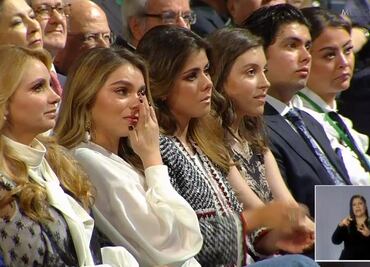 Angélica Rivera e hijas lloran tras agradecimiento de Peña Nieto durante informe