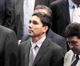 Reaparece Julio César Godoy