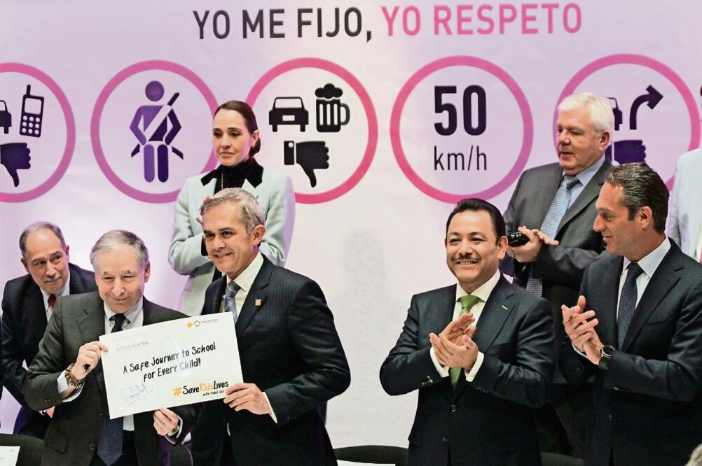 En el evento, el jefe de gobierno, Miguel Ángel Mancera, afirmó que no es un capricho del gobierno marcar los límites de velocidad que prevalecen en la ciudad de México. FOTO: CARLOS MEJÍA. EL UNIVERSAL