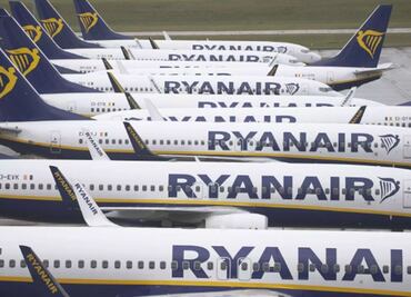 Decenas de vuelos cancelados por huelgas en aeropuertos de París y Madrid