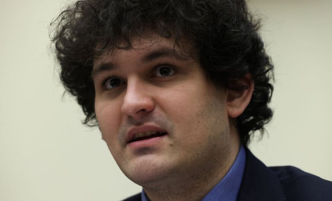 Acusan de 8 delitos a Sam Bankman-Fried, fundador de FTX