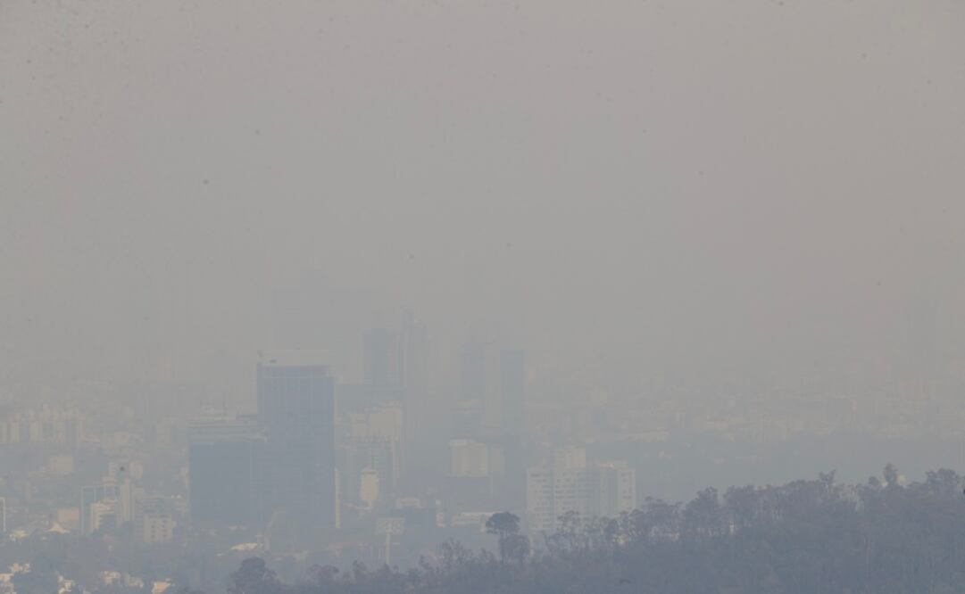 Contaminación en la Ciudad de México. Foto: Luis Cortés  