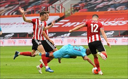 Polémica arbitral en la Premier League en partido del Tottenham