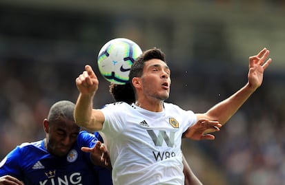 Raúl Jiménez y los Wolves caen ante el Leicester City