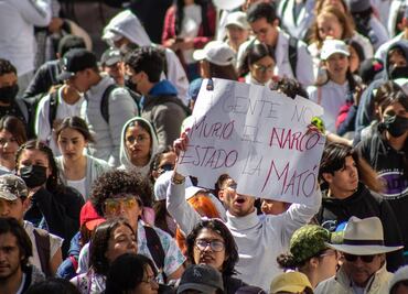 "¡Queremos paz en nuestra entidad!”: Estudiantes y maestros realizan mega marcha en Zacatecas