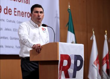 Organización vinculada a Elba Esther arranca asambleas para ser partido político