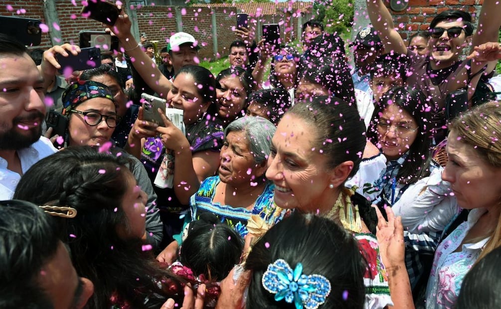 Presidenta Claudia Sheinbaum encabeza entrega de apoyos del programa Pensión Mujeres Bienestar en Michoacán (04/07/2026). Foto: Presidencia