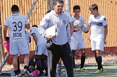 Lucha por ser DT de Primera