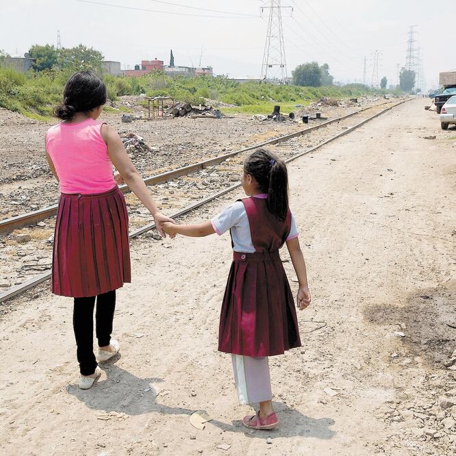 No hay una “estrategia clara” en los cambios a programas sociales y su impacto en las carencias de la población que más lo requiere, afirman expertos. ARCHIVO EL UNIVERSAL