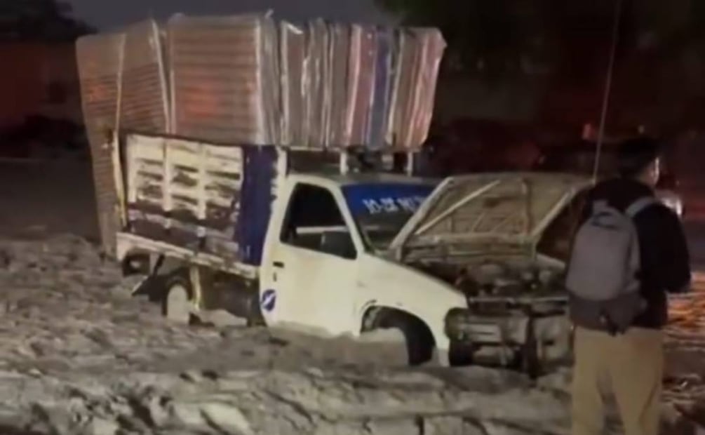 Caída de granizo en la México-Pachuca. Foto: Especial