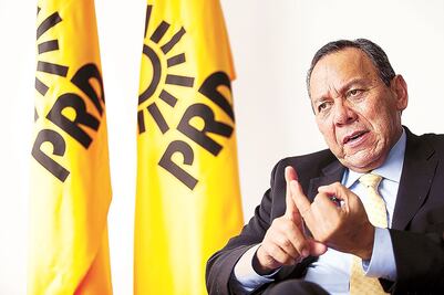 Zambrano urge a legislar en materia de salario mínimo