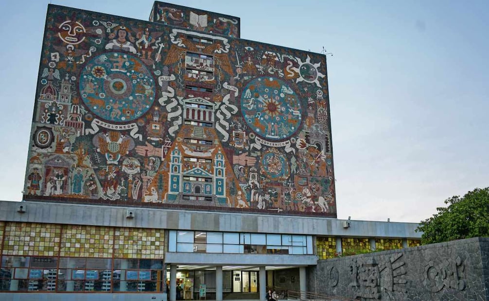 La Biblioteca Central se caracteriza por su diseño y el mural Representación Histórica de la Cultura, de Juan O’Gorman. Foto: Santiago Cadena / EL UNIVERSAL