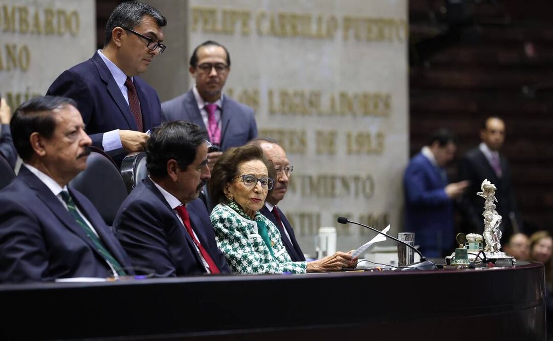 Ifigenia Martínez rinde protesta como presidenta de la  Cámara de Diputados. Foto: Diego Simón Sánchez. EL UNIVERSAL
