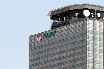 10 mil funcionarios de energía superan tope salarial