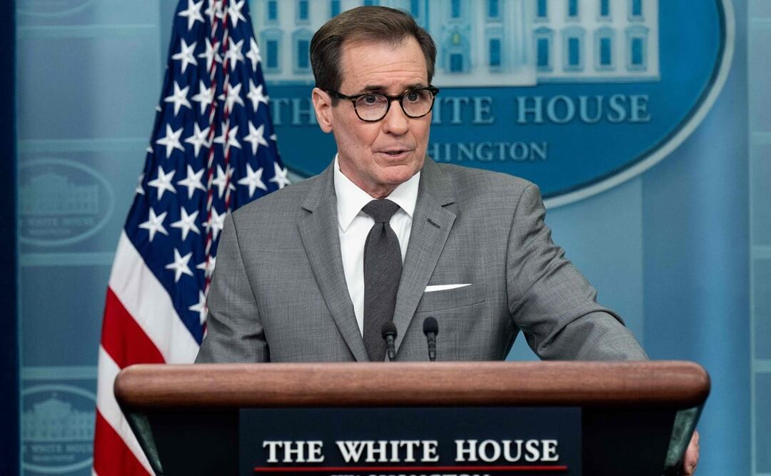 El Coordinador del Consejo de Seguridad Nacional para Comunicaciones Estratégicas, John Kirby, habla durante la rueda de prensa diaria. Foto: AFP