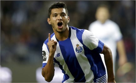 "Tecatito" impulsa goleada del Porto