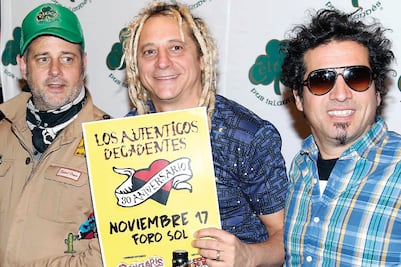 A Los Auténticos Decadentes le enorgullece su herencia rockera 