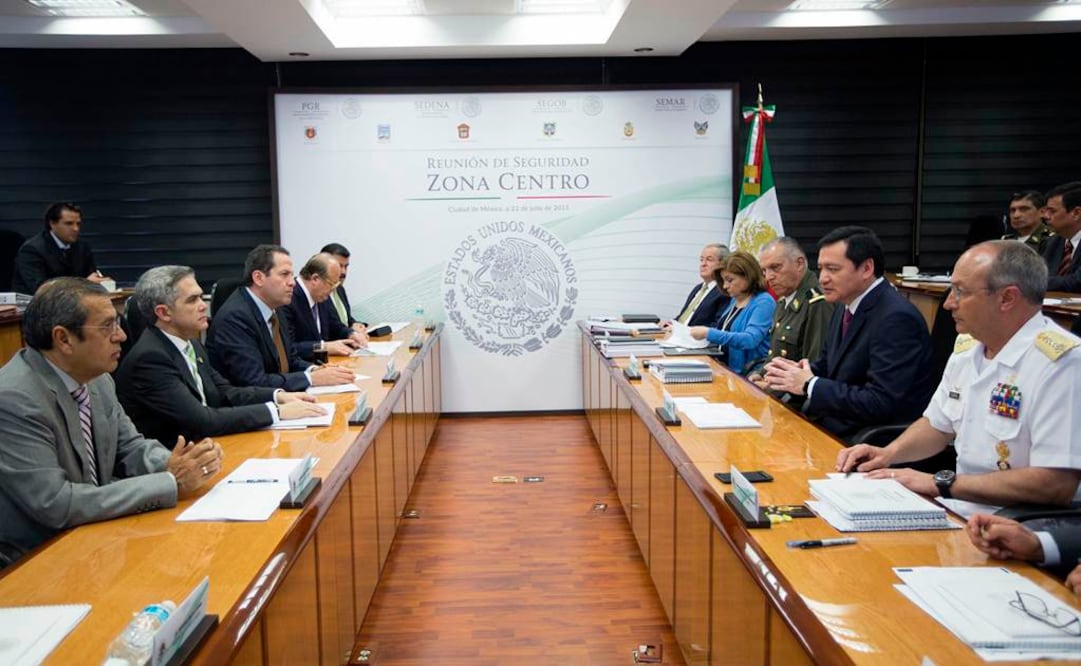 En la reunión participaron los integrantes del gabinete de seguridad y los mandatarios de la zona centro./Especial