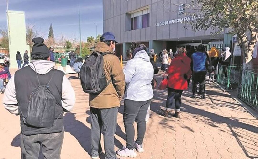 Las Unidades de Medicina Familiar del IMSS en Ciudad Juárez y Chihuahua se han visto sobrepasadas ante la demanda de pruebas. Foto: Paola Gamboa/ EL UNIVERSAL.