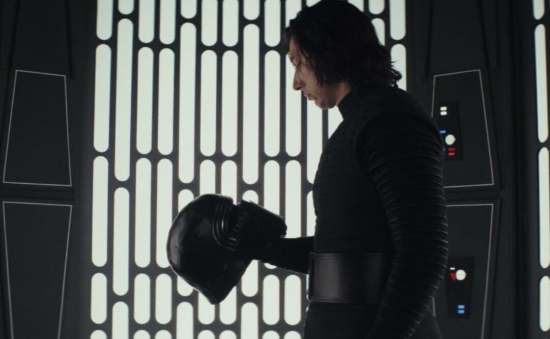 Adam Driver en "Star Wars: Los últimos jedi" interpretó a Ben Solo y al villano Kylo Ren. Foto: IMDB
