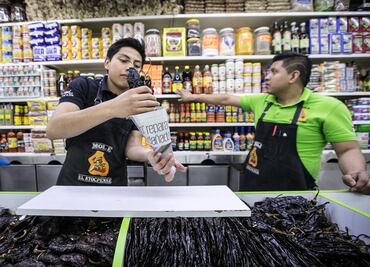 In eco-friendly move, Mexico City bans single-use plastic bags
