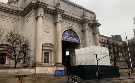 Desmantelan la controvertida estatua de Roosevelt en Nueva York